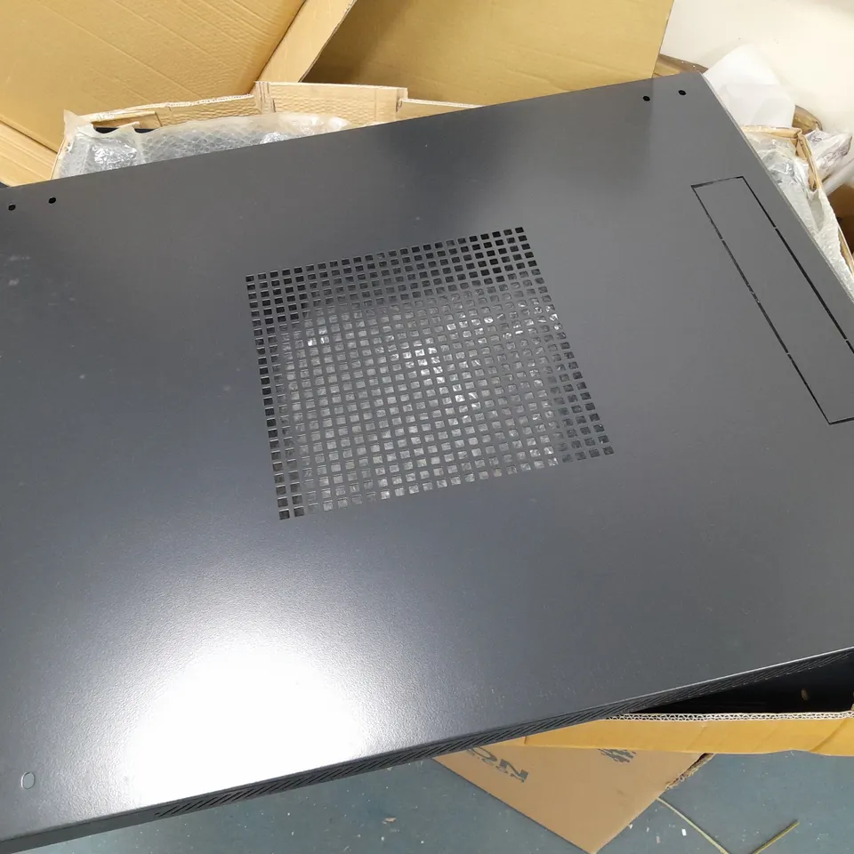 BOXED PAIR OF LMS DATA BLACK METAL PANELS