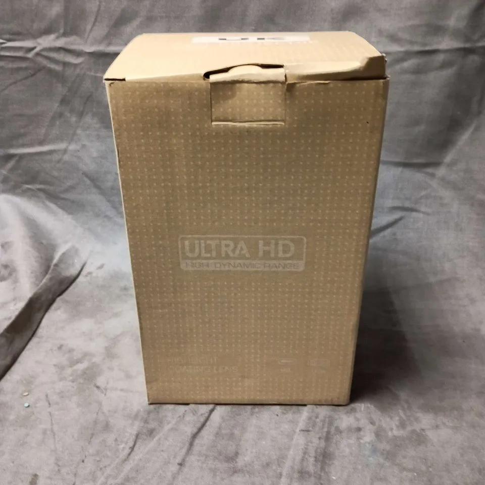 WHITE PORTABLE ULTRA HD PROJECTOR WITH ORIGINAL BOX 