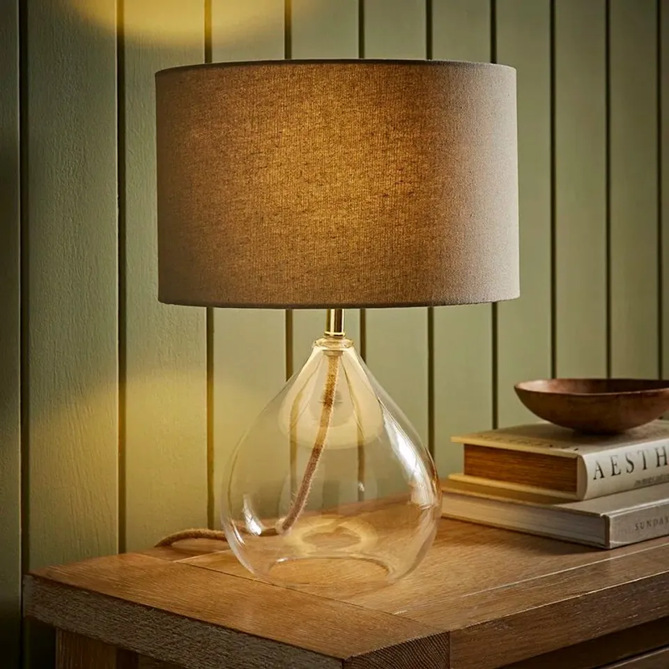 BOXED ELOISE NATURAL LINEN DRUM SHADE CLEAR GLASS TEARDROP TABLE LAMP (1 BOX)