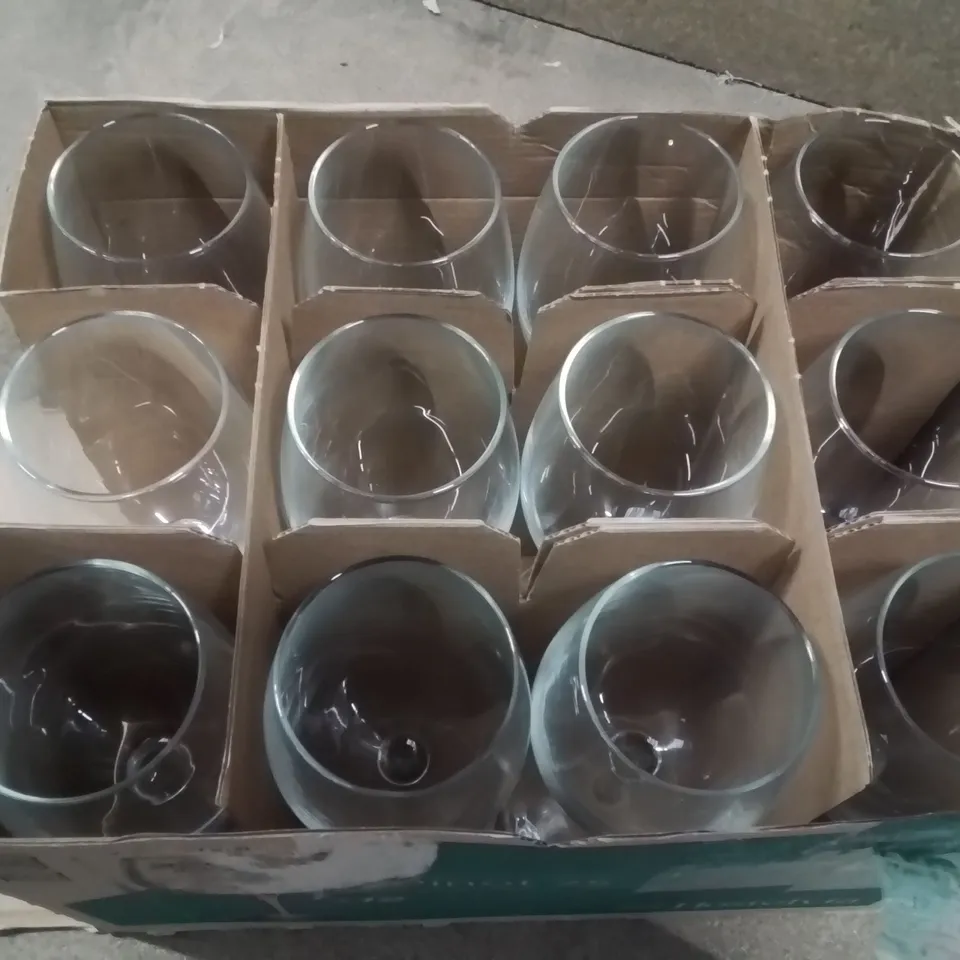 BOX CONTAINING 12 PILOT 25CL WINE GLASSES