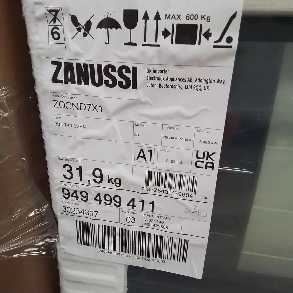ZANUSSI SERIES 20 FANCOOK BUILT IN CATALYTIC SINGLE OVEN IN STAINLESS STEEL Model ZOCND7X1