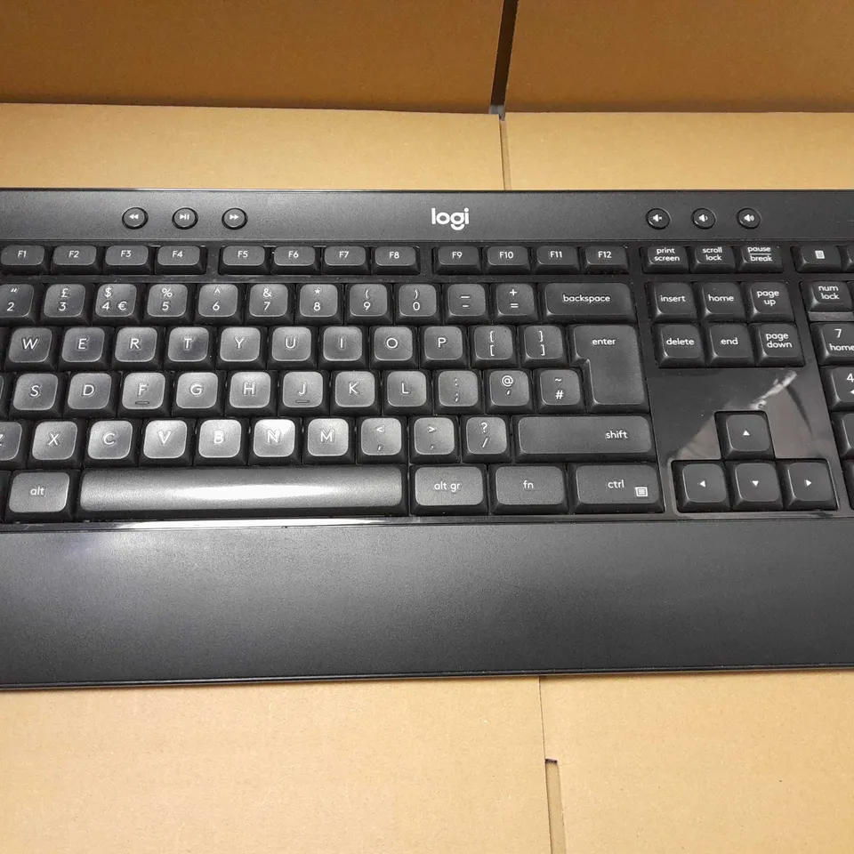 LOGITECH ADVANCED WIRELESS KEYBOARD 