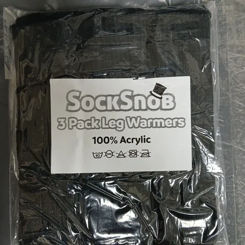 BOX OF APPROXIMATELY 20 BAGS TO INCLUDE 3 PAIRS OF LEG WARMERS IN BLACK - COLLECTION ONLY