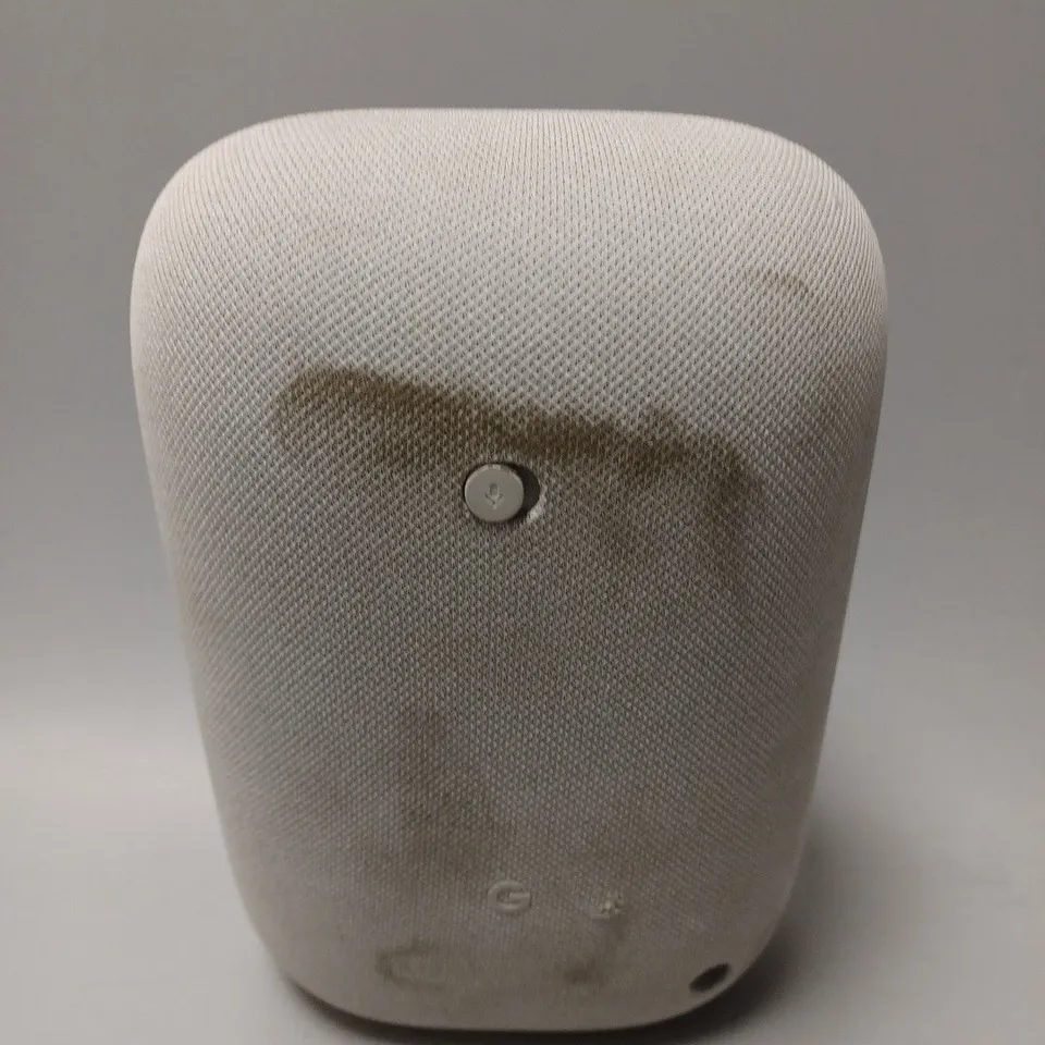GOOGLE NEST AUDIO IN LIGHT GREY