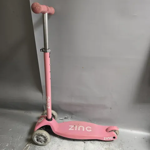 ZINC 3 WHEELED SCOOTER IN PINK