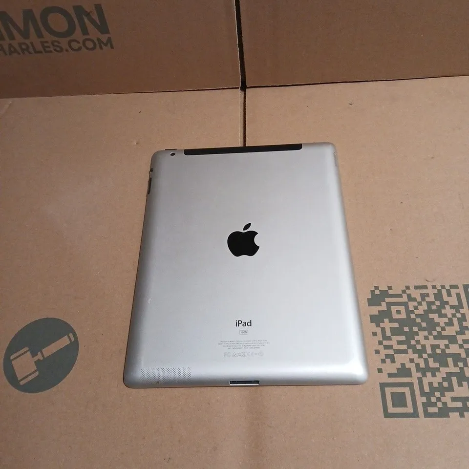 APPLE IPAD 2 16GB TABLET