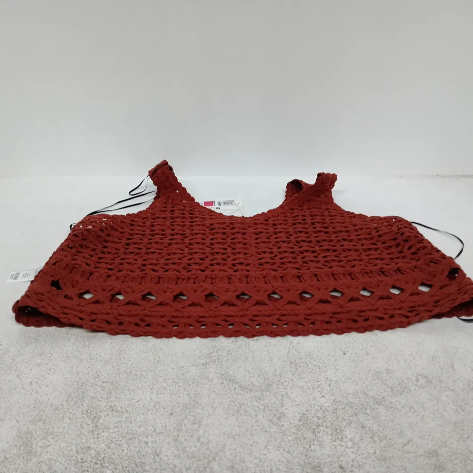 M&S WOMEN'S RED CROCHET 2 PIECE OUTFIT LARGE SKIRT/TOP