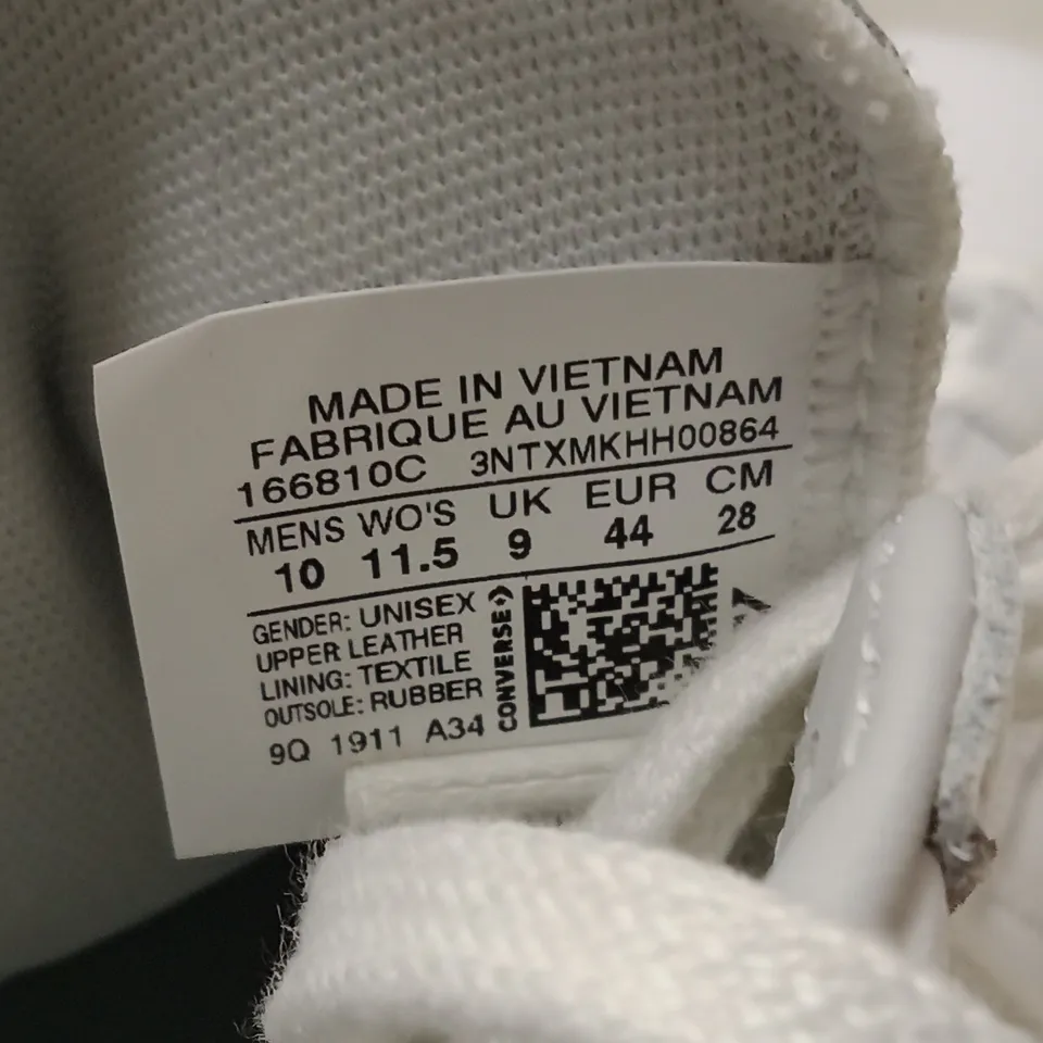 White high‑top sneakers – Pro Leather style, UK 6 (EU 40) rear text