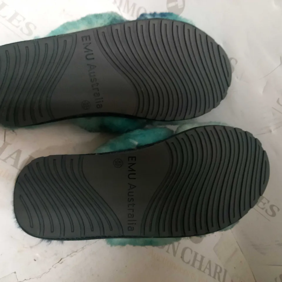 EMU AUSTRALIS MAYBERRY SLIPPERS SIZE 3