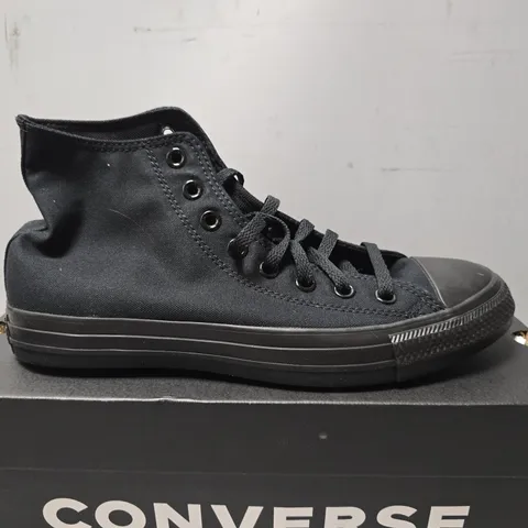 BOXED CONVERSE C TAYLOR BLACK MONOCHROME SHOES - UK 8