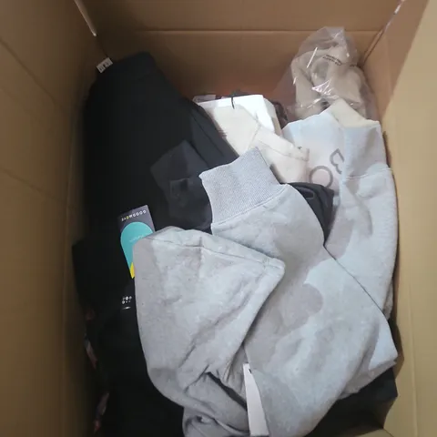 LARGE BOX OF APPROXIMATELY 25 ASSORTED CLOTHING ITEMS IN VARIOUS COLOURS, STYLES AND SIZES - COLLECTION ONLY