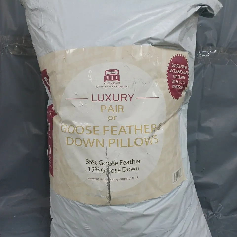 DICKENS LUXURY PAIR OF GOOSE FEATHER & DOWN PILLOWS