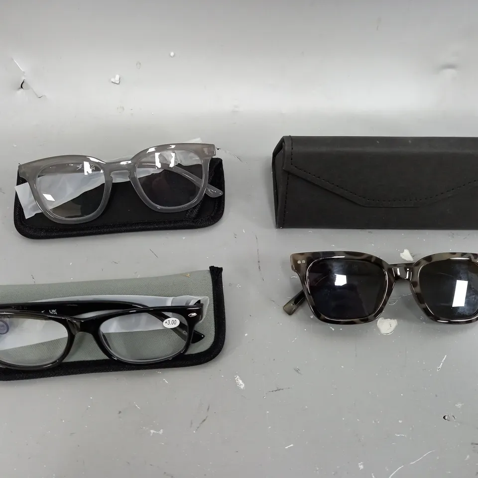 1 PAIR OF SUNGLASSES AND 2 PAIRS OF READING GLASSES GREY MIX 3.0