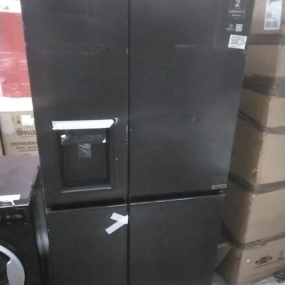 HISENSE
RS818N4IFE PUREFLAT INFINITE SERIES, 90CM WIDE SIDE BY SIDE, AMERICAN FRIDGE FREEZER - BLACK STAINLESS STEEL