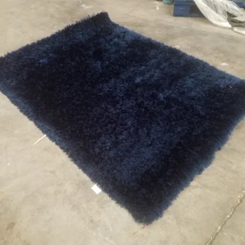 QUALITY DESIGNER AREA RUG APPROXIMATELY 120Γ170CM