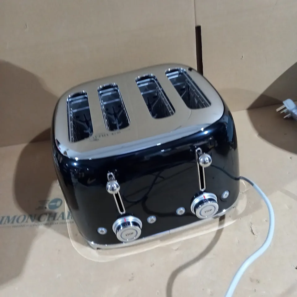 SMEG TOASTER IN BLACK 