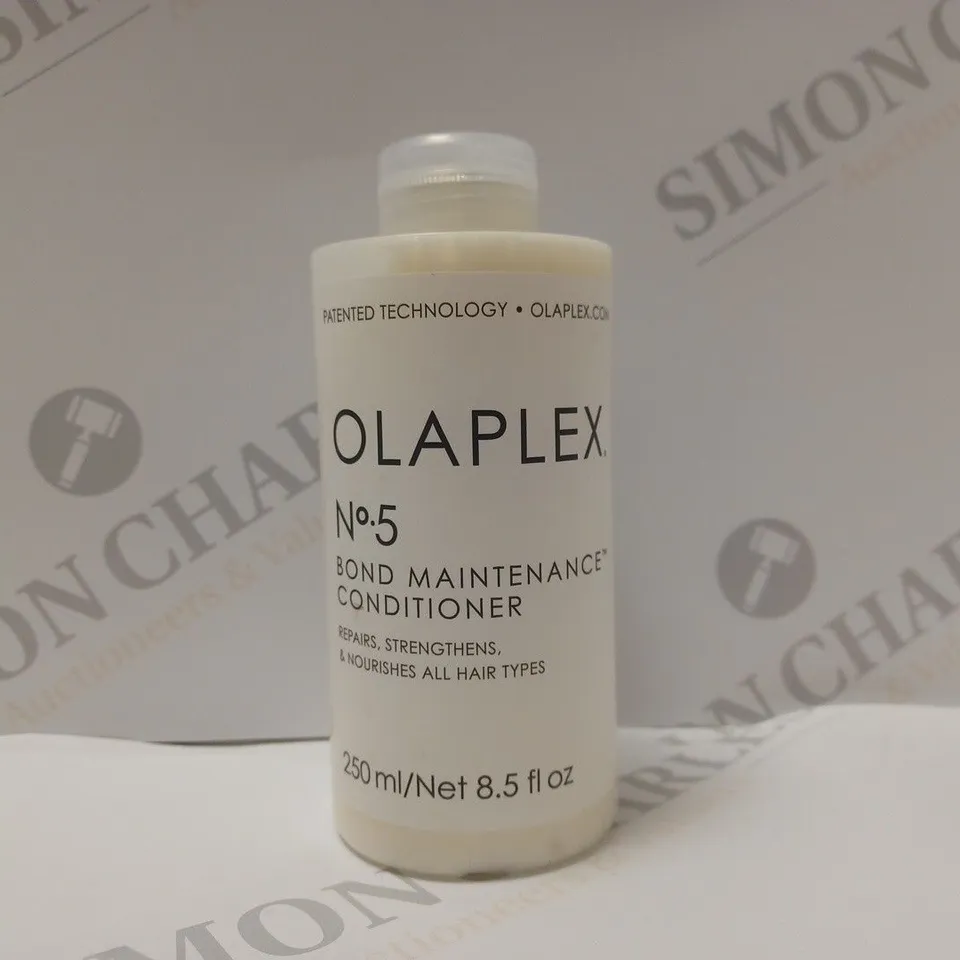 OLAPLEX NO.5 BOND MAINTENANCE CONDITIONER 250ML