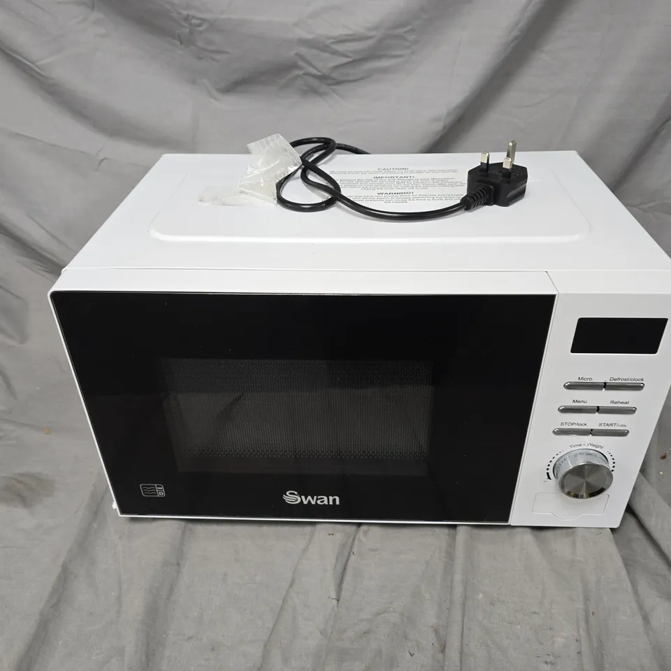 SWAN 20L 700W DIGITAL MICROWAVE - WHITE - COLLECTION ONLY 