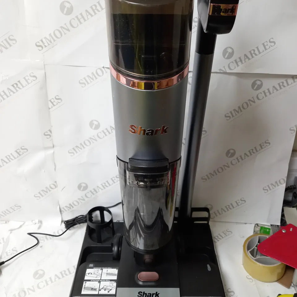 BOXED SHARK HYDROVAC HARD FLOOR WET & DRY CORDLESS CLEANER WD210UK
