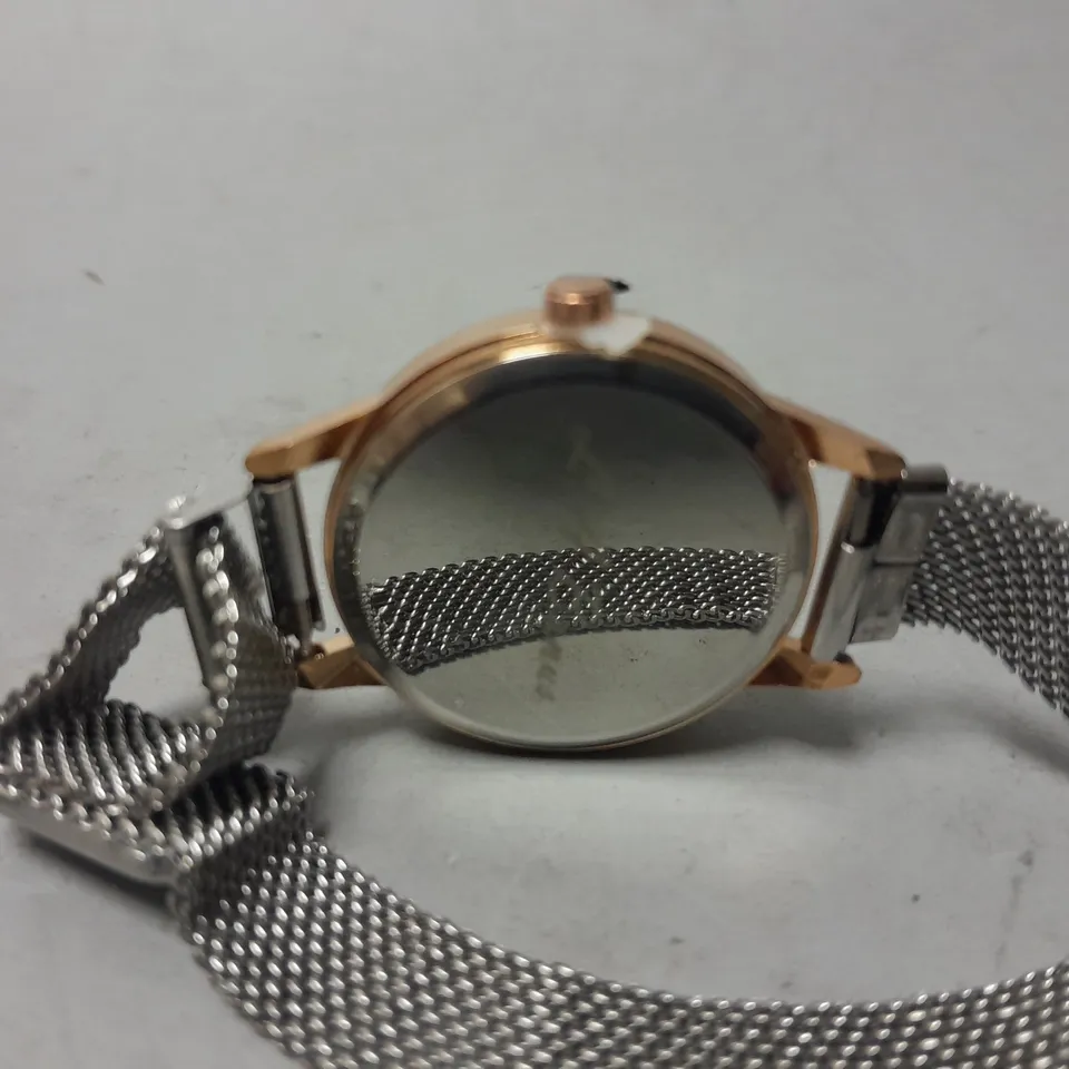 LADIES LA BANUS WATCH – CHAIN LINK METAL STRAP – MAGNETIC CLASP – GIFT BOX
