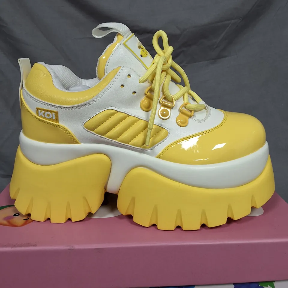 BOXED KOU FRUTTI TUTTI BANANA MILKSHAKE TRAINERS - UK 4