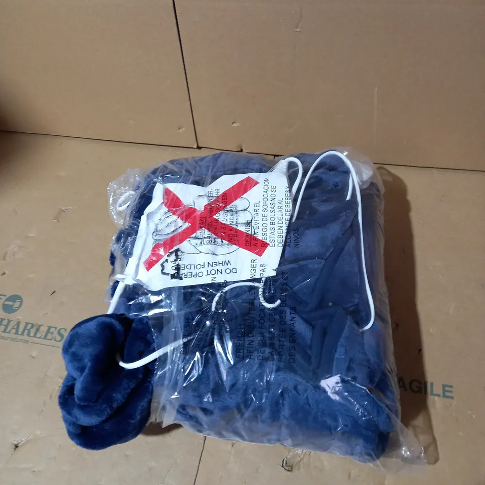 COZEE HOME HEATED PLUSH WEARABLE BLANKET IN NAVY