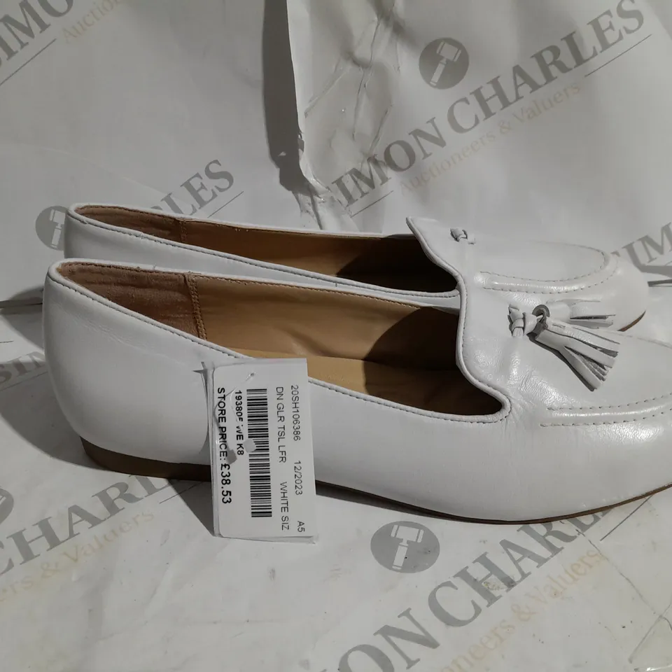 DUNE PLATFORM WHITE SANDALS - SIZE 8 