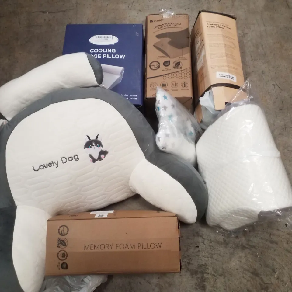 PALLET CONTAINING ASSORTED PILLOWS & CUSHIONS