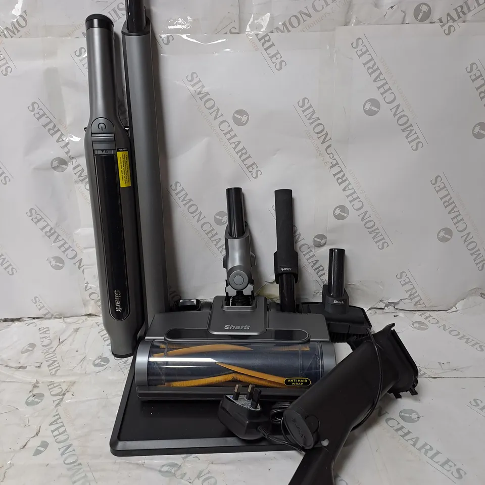 BOXED SHARK WANDVAC 2-IN-1 LIGHTWEIGHT CORDLESS HANDHELD VACUUM CLEANER
