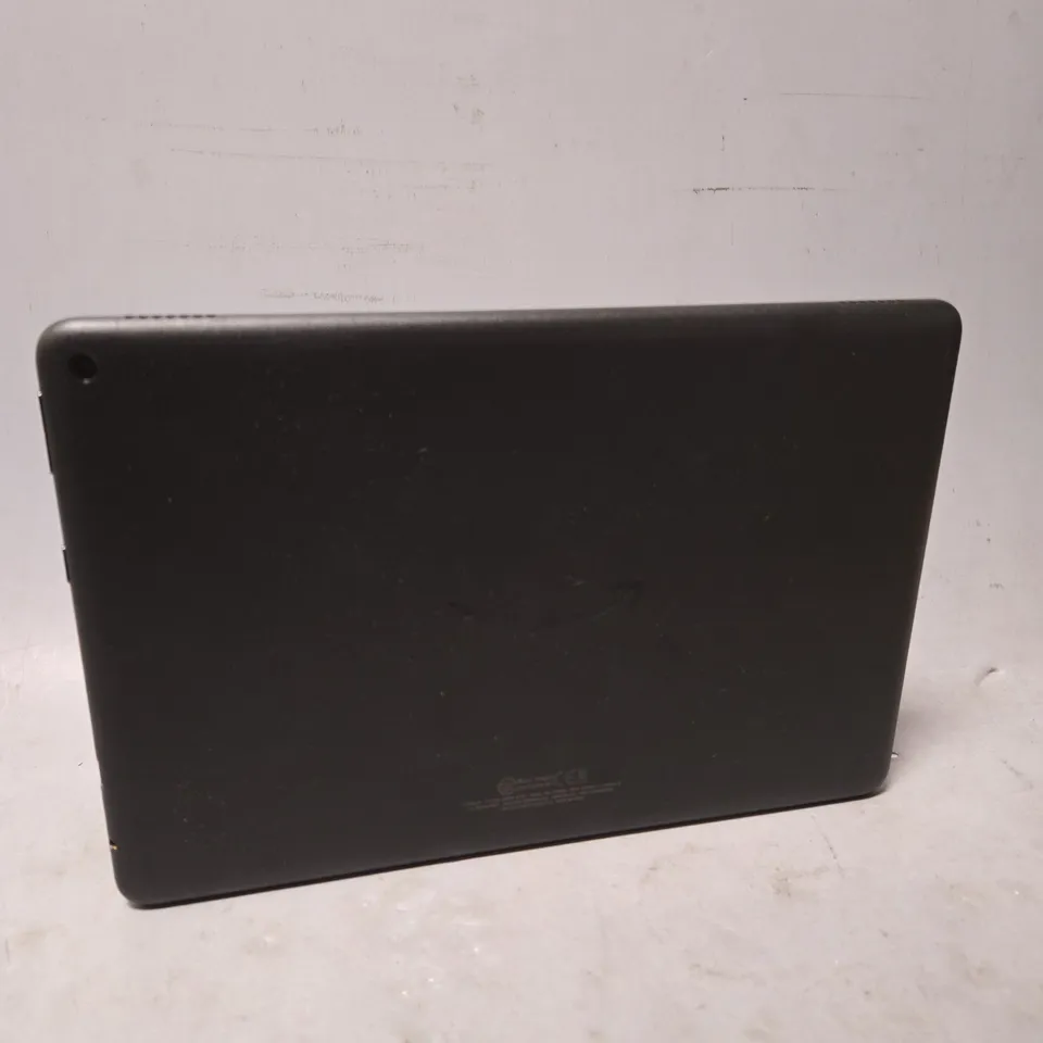 AMAZON FIRE HD 10 TABLET 