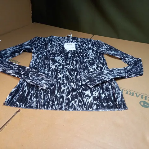&OTHERSTORIES BLACK/WHITE MESH TOP - XS