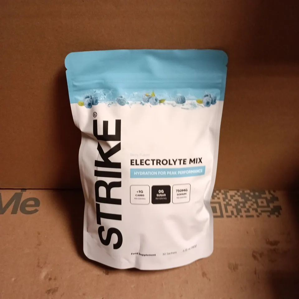 STRIKE ELECTROLYTE MIX – HYDRATION FOR PEAK PERFORMANCE (30 SACHETS) - BB 10/2027