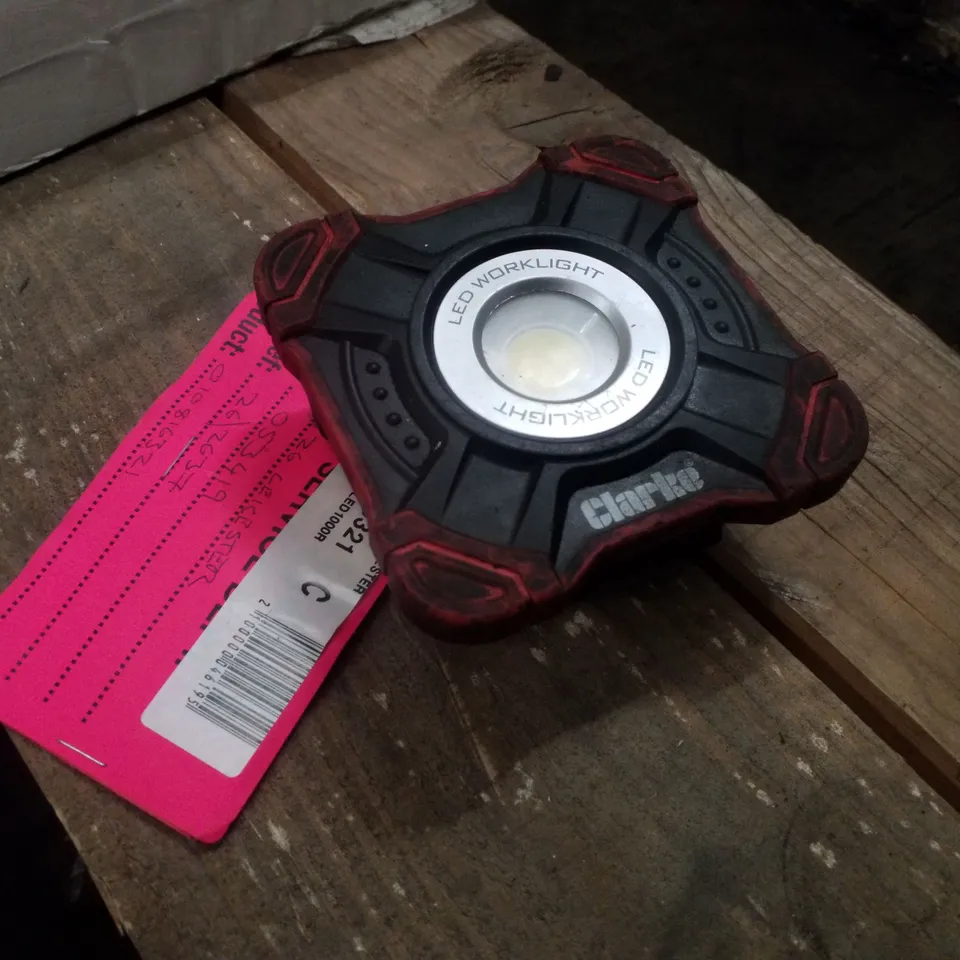 CLARKE LED1000R 10W LED RECHARGEABLE WORK LIGHT (1000LM)
