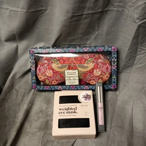 APPROXIMATELY 15 ASSORTED HEALTH AND BEAUTY ITEMS INCLUDING SATIN LAVENDER WEIGHTED EYE MASK, WILLIAM MORRIS SLEEP MASK AND LASH UP PRIMER