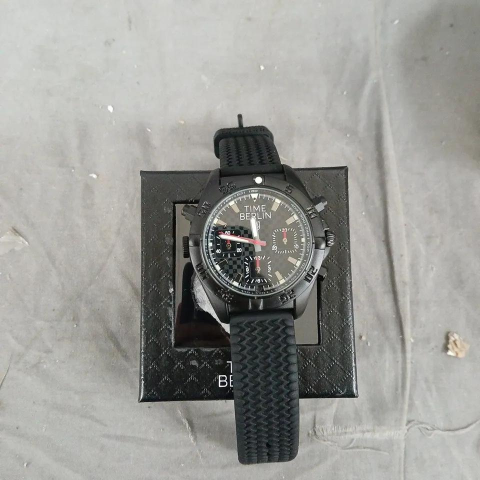 TIME BERLIN CHRONOGRAPH WRISTWATCH – BLACK DIAL, RUBBER STRAP