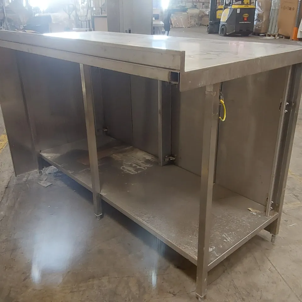 COMMERCIAL 4 DOOR PREP CUPBOARD