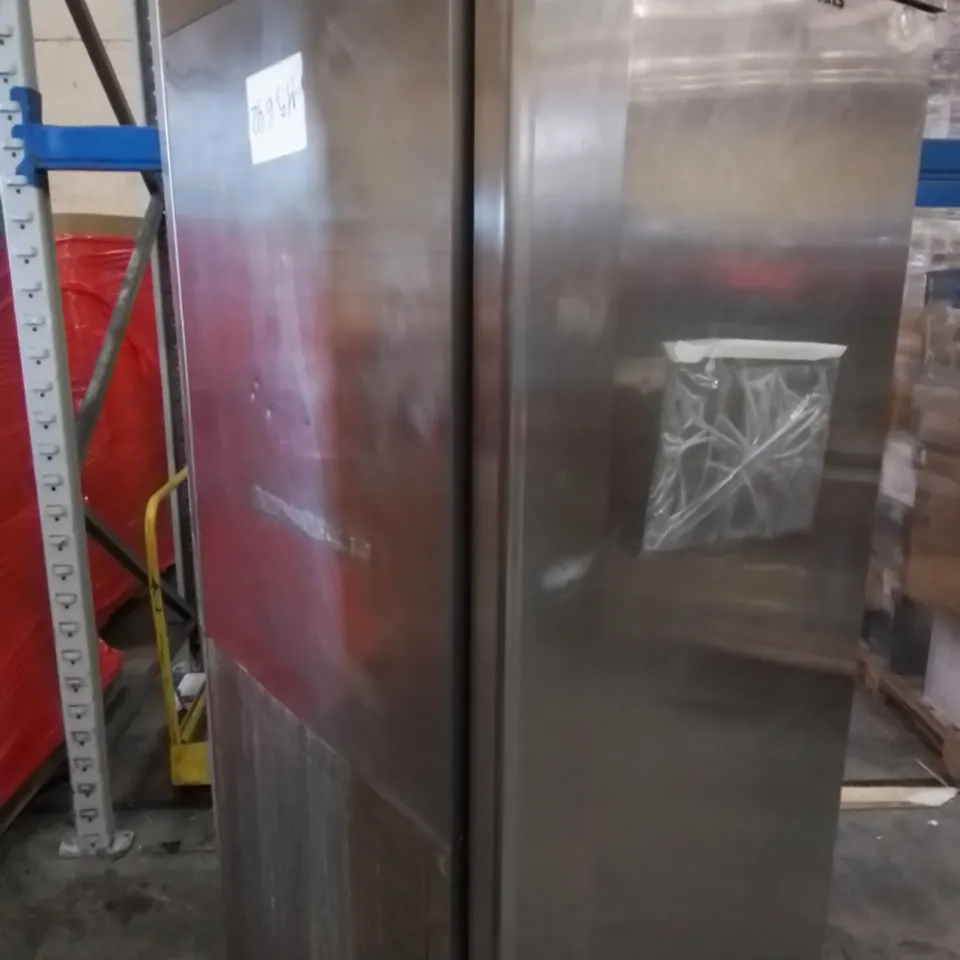 COMMERCIAL STAINLESS SINGLE-DOOR REFRIGERATED MEAT STORAGE UNIT