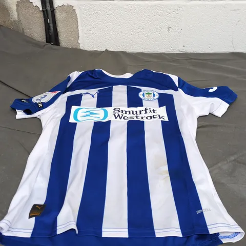 WIGAN ATHLETIC FOOTBALL SHIRT "WEIR 6" ON REVERSE