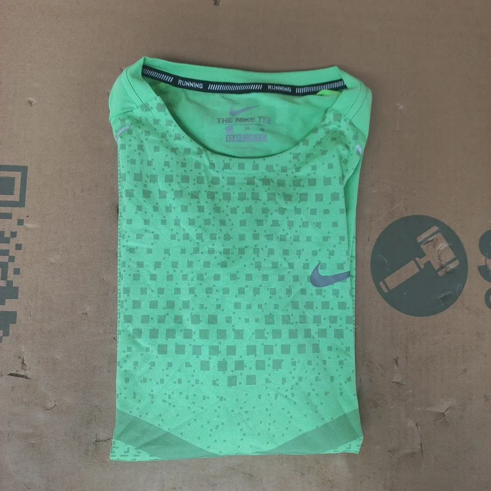 NIKE DRI-FIT RUNNING SHORT SLEEVE T-SHIRT IN GREEN SIZE MEDIUM