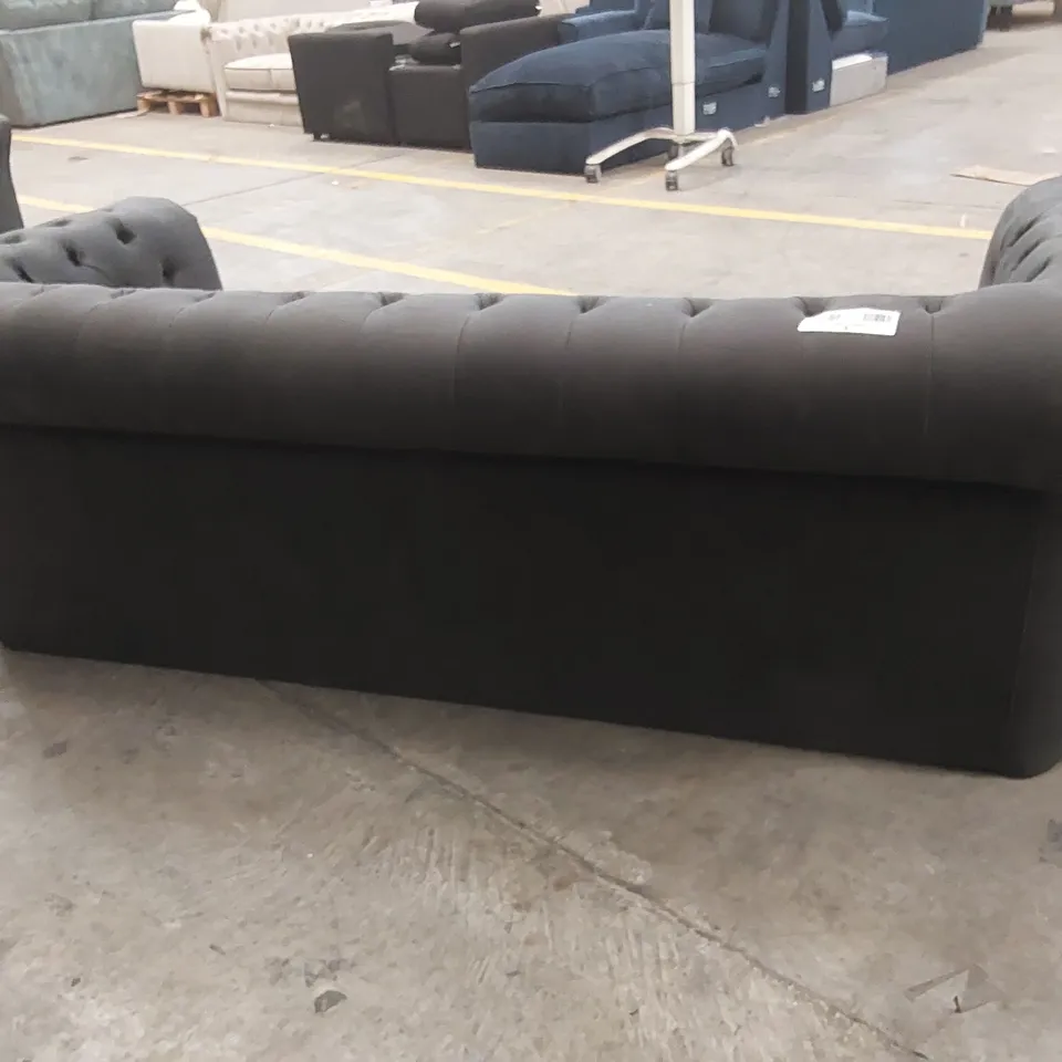 QUALITY DESIGNER GREY FABRIC UPHOLSTERED BUTTON BACK SOFA 