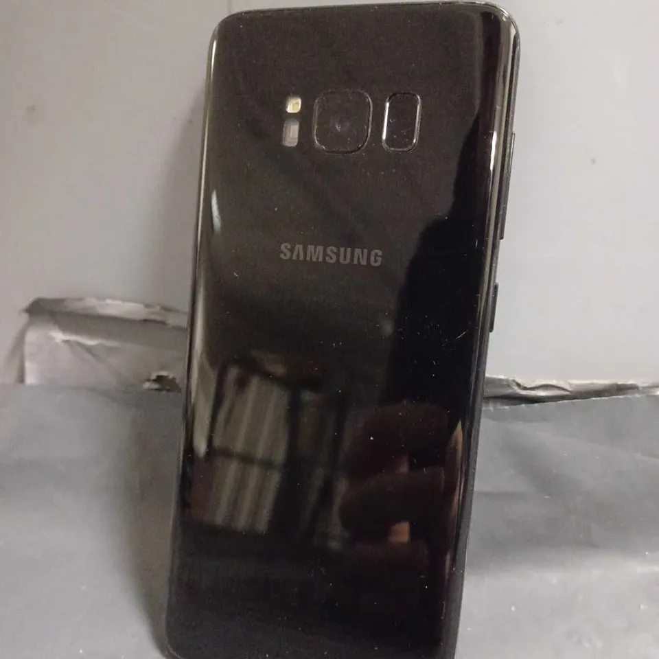 SAMSUNG GALAXY S8 