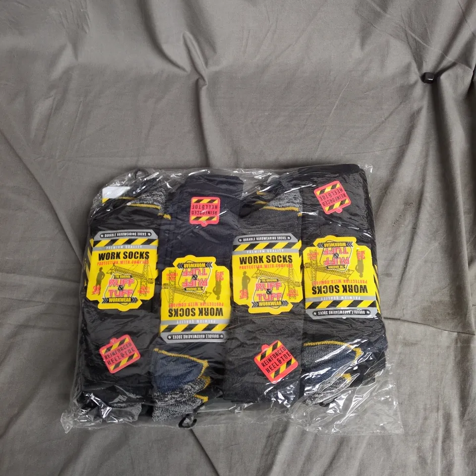 4X PACKS OF WORKMENS SOCKS 