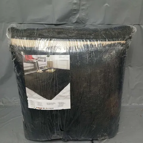 200X290 FLUFFY RUG IN BLACK