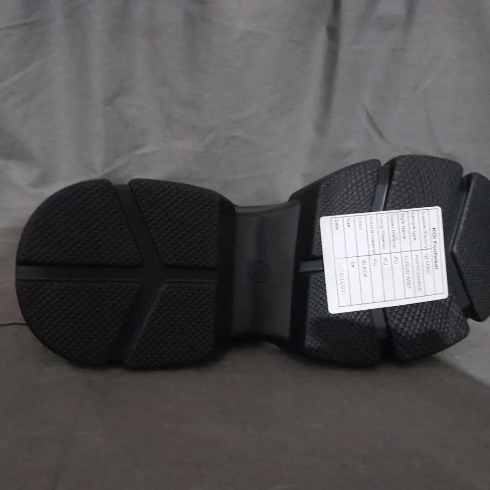 PAIR OF KOI CLOUD MIST CHUNKY SHOES IN BLACK SIZE 6 