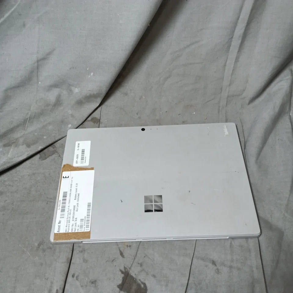 MICROSOFT SURFACE PRO 5 TABLET – I5-7300U, 8GB RAM, 256GB SSD, 12.3IN DISPLAY – SILVER