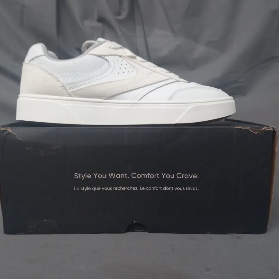 BOXED PAIR OF VIONIC REBEL TRAINERS IN WHITE SIZE 6.5