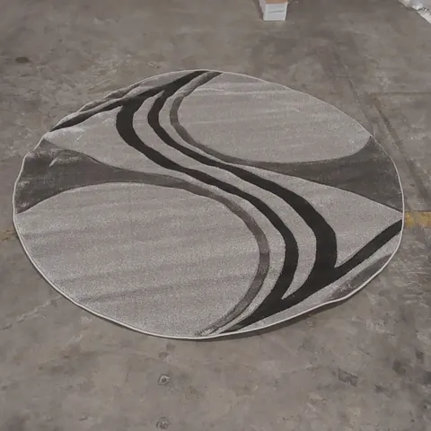 QUALITY DESIGNER ROUND PATTERNED RUG - APPROXIMATELY 180cm D