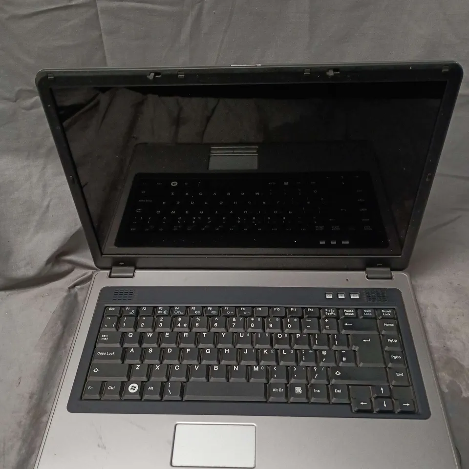 NOVATECH L51LL0 LAPTOP 