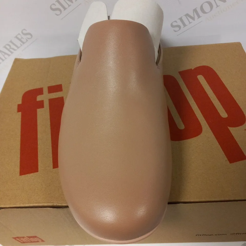 BOXED FITFLIP CHRISSIE II HAUS LEATHER SLIPPERS SIZE EU 39