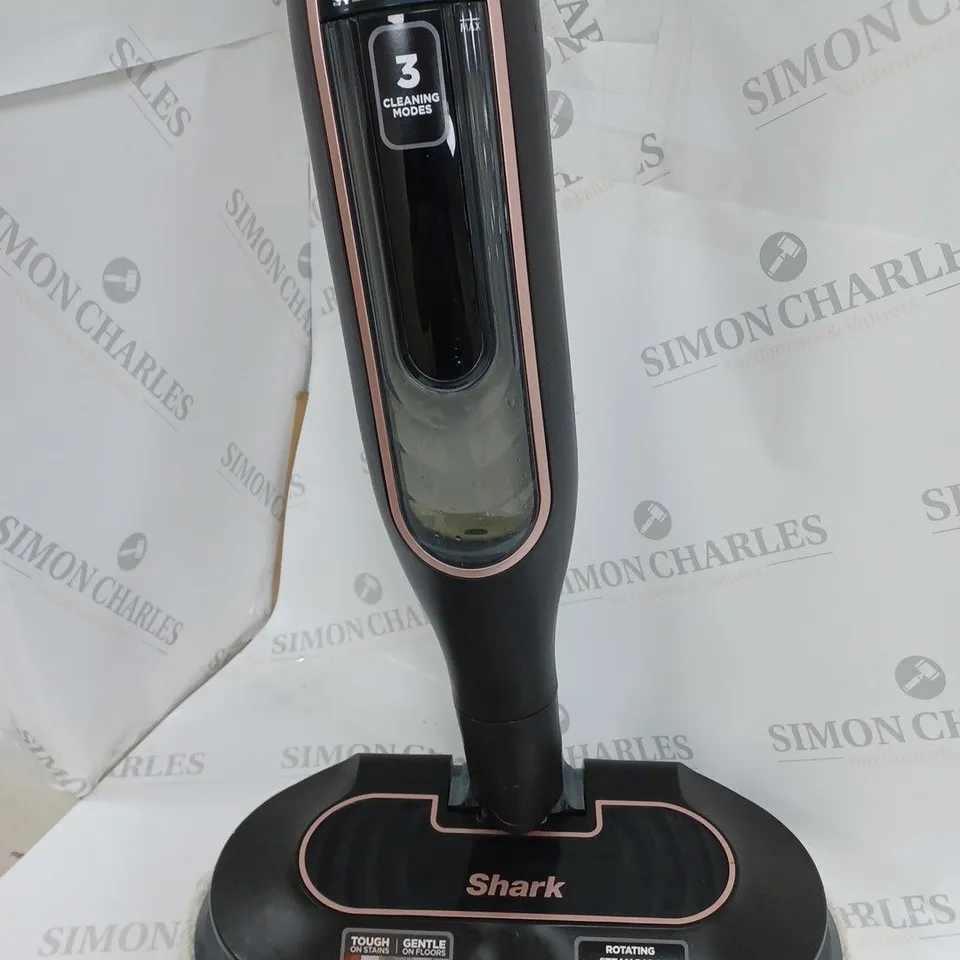 UNBOXED SHARK STEAM SCRUBBER WITH STEAM BLAST S7201